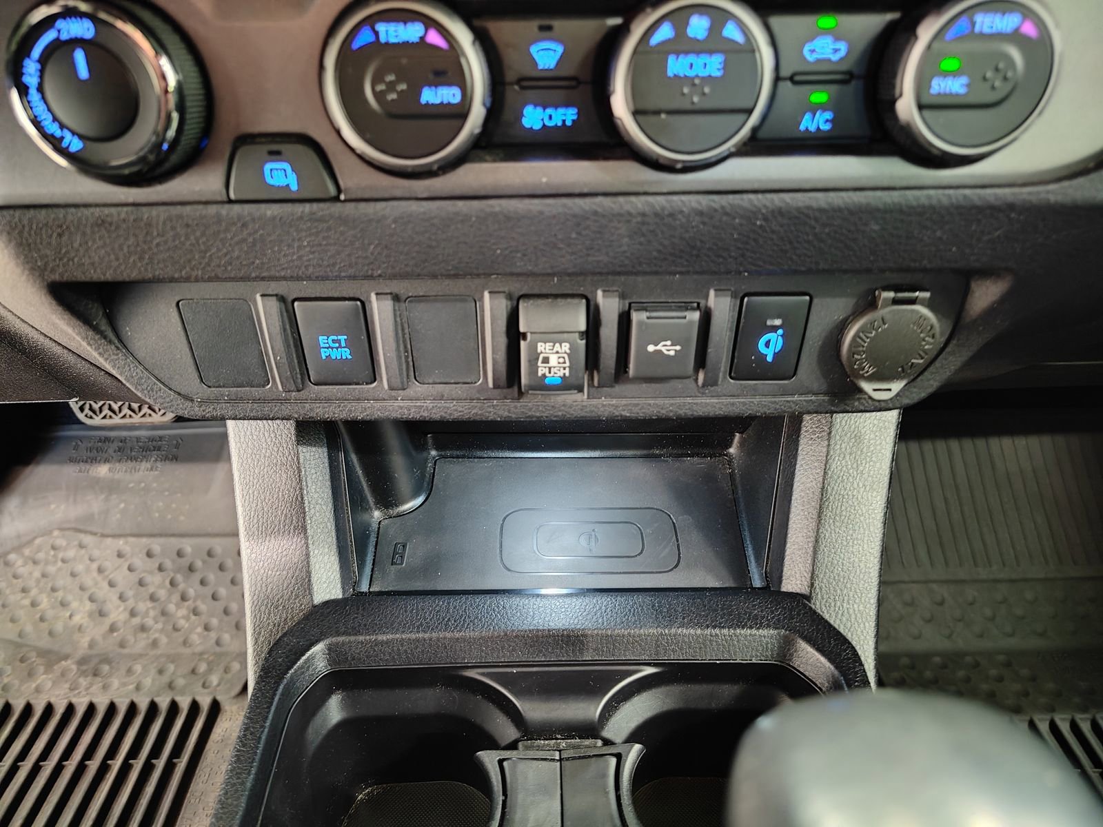 Used 2021 Toyota Tacoma TRD Sport image 25