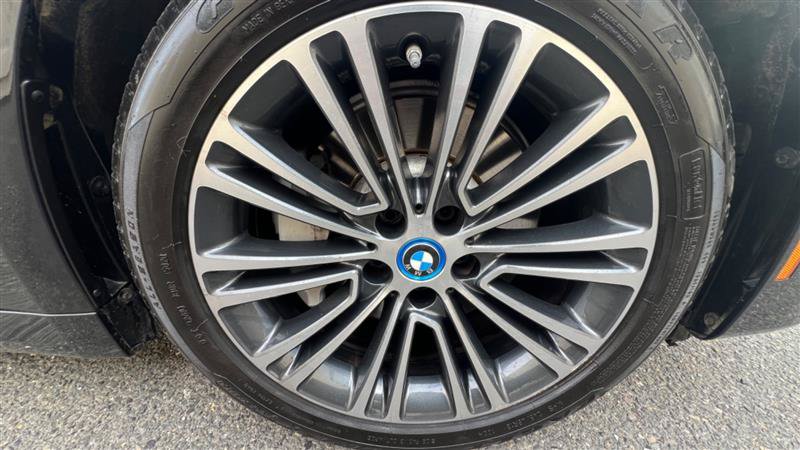 Used 2018 BMW 530e RWD image 33