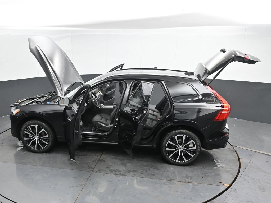 Used 2025 Volvo XC60 B5 Plus w/ Protection Package Premier AWD/4WD image 59