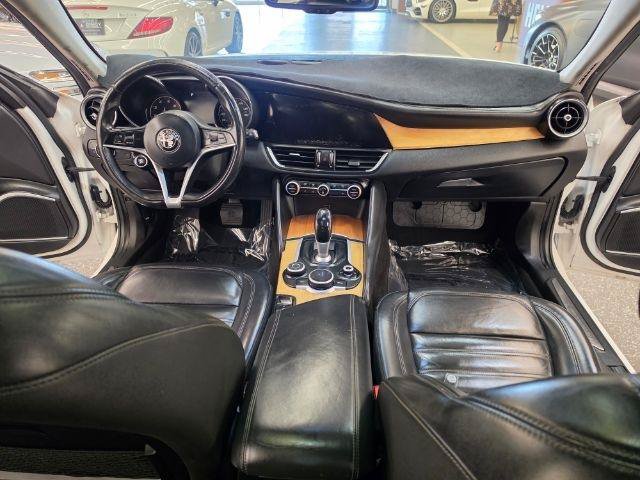 Used 2017 Alfa Romeo Giulia Ti w/ TI Lusso Light Wood Package AWD/4WD image 8