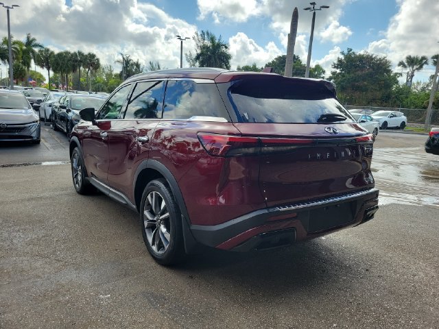 Used 2023 INFINITI QX60 Luxe w/ Cargo Package FWD image 6