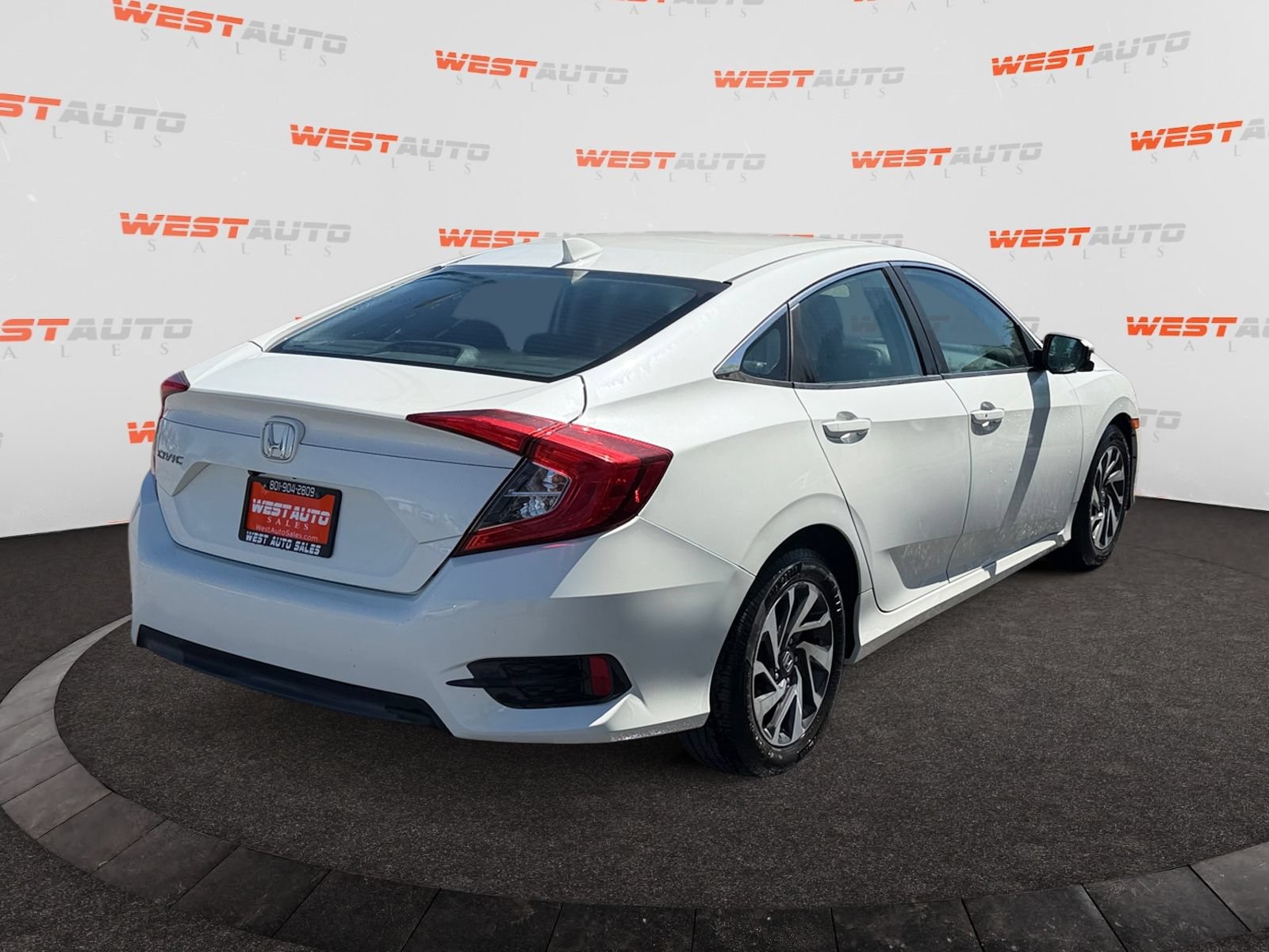 Used 2017 Honda Civic EX image 5