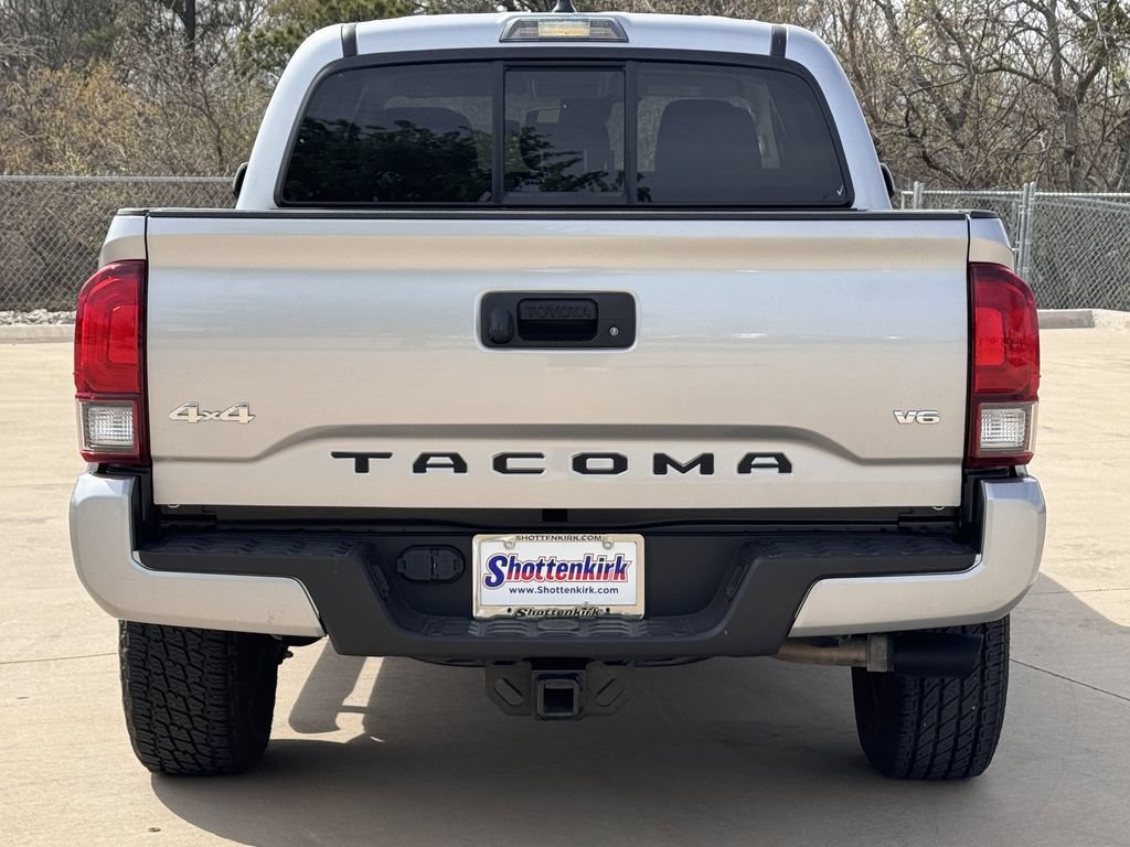 Used 2023 Toyota Tacoma SR AWD/4WD image 5