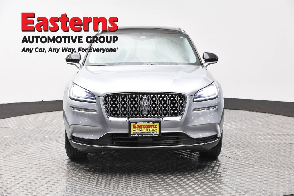 Used 2022 Lincoln Corsair AWD w/ Premium Package image 2