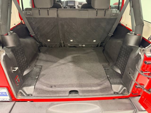 Used 2018 Jeep Wrangler Unlimited Sport S image 28