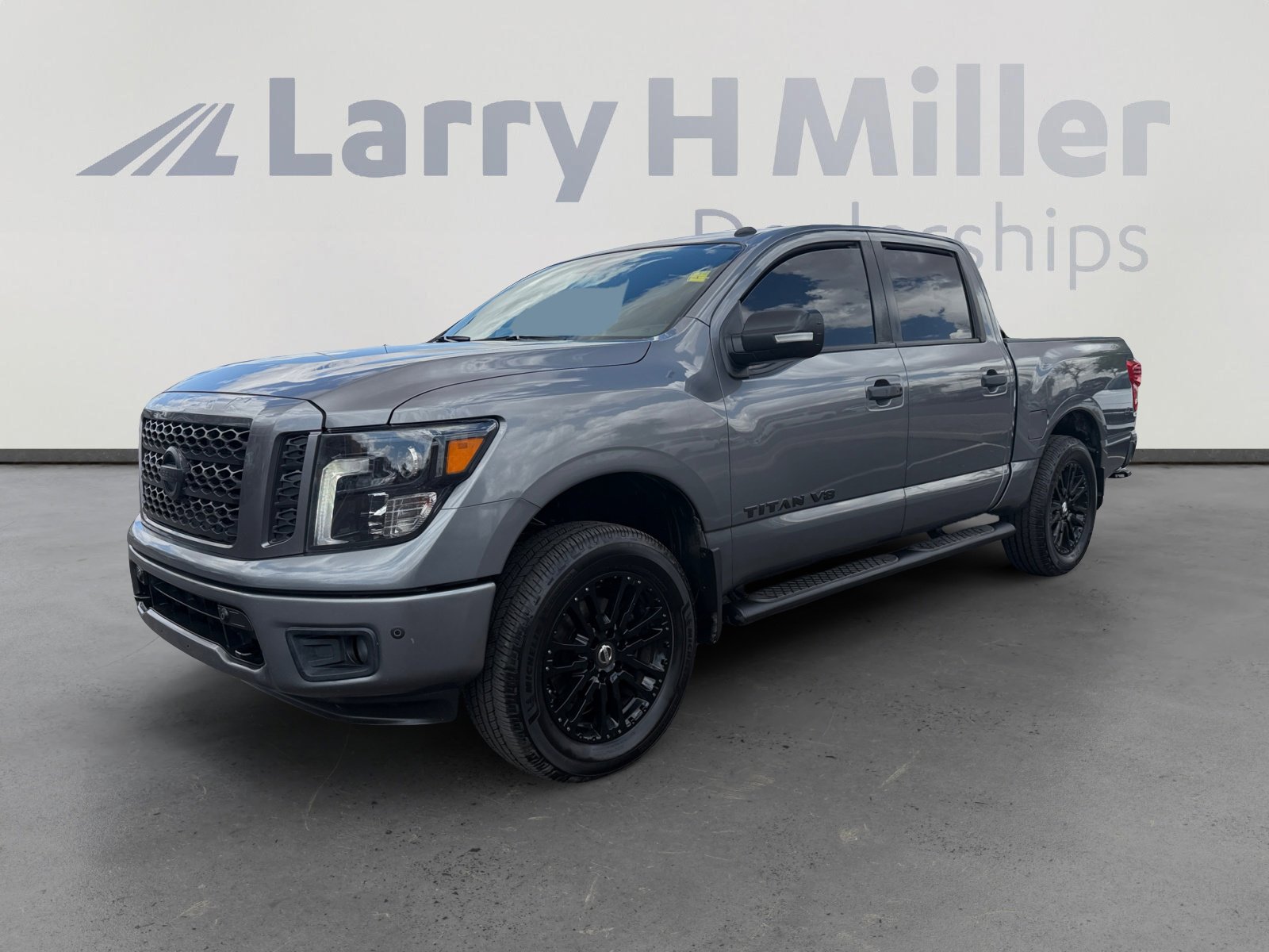 Used 2019 Nissan Titan SV w/ SV Convenience Package