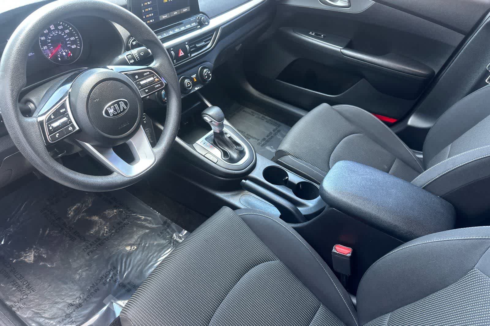 Used 2020 Kia Forte LXS FWD image 11