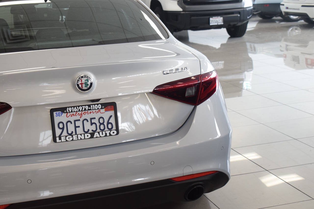 Used 2022 Alfa Romeo Giulia Ti RWD image 14