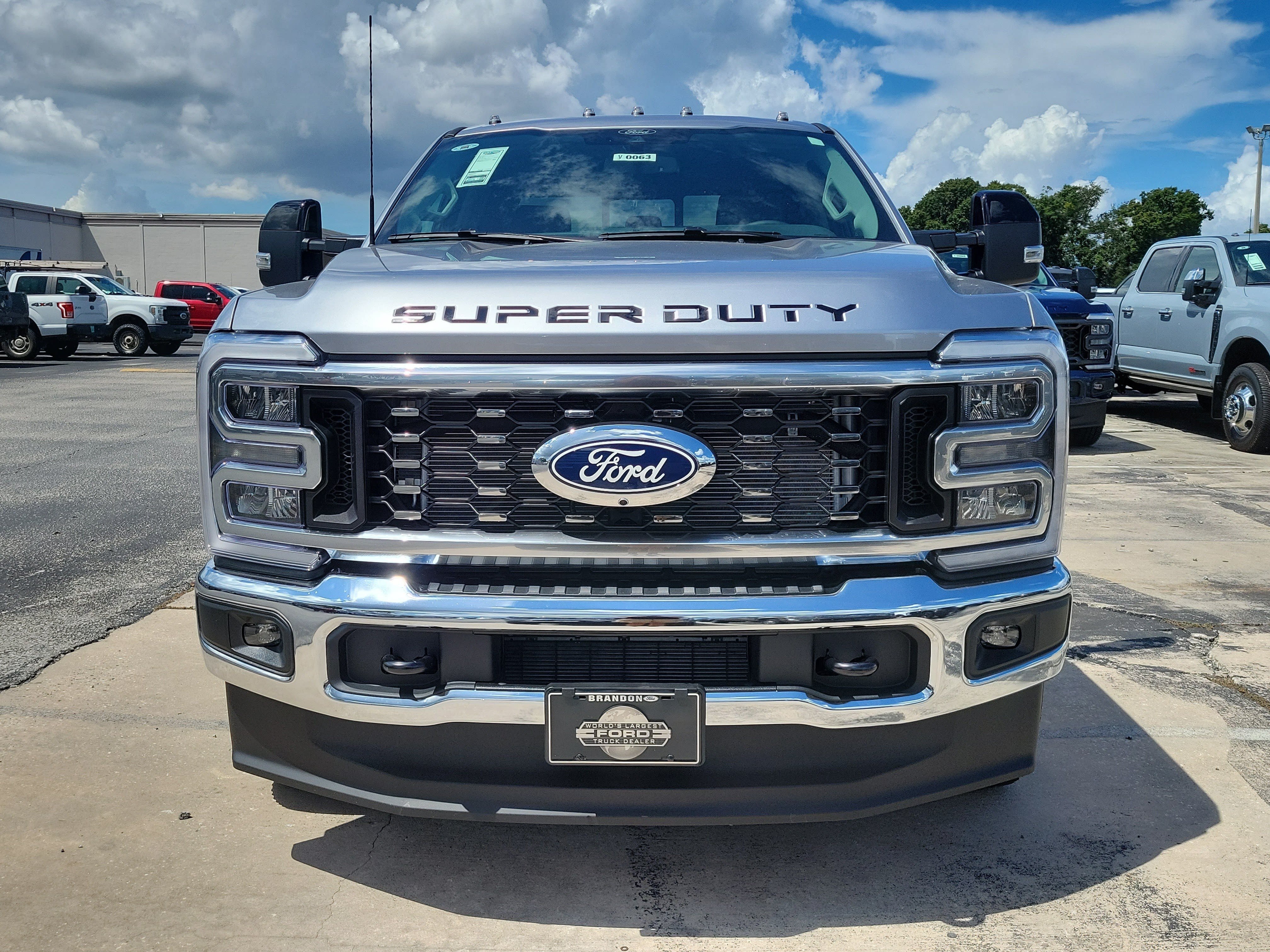 New 2027 Ford F350 Lariat AWD/4WD image 3