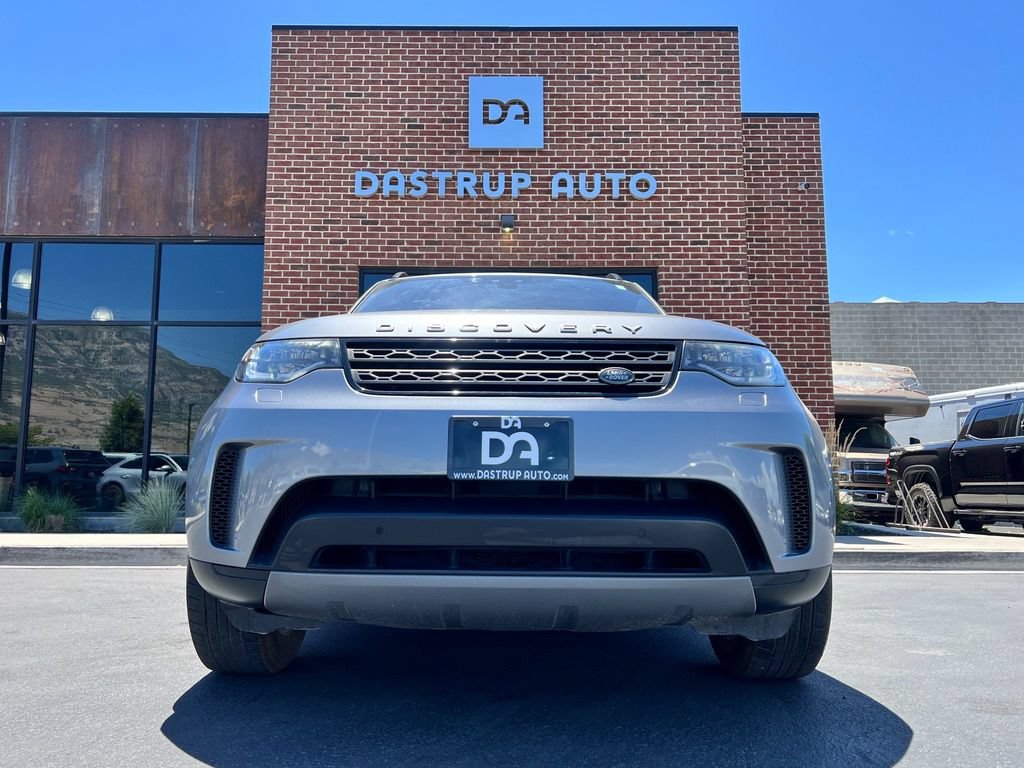 Used 2020 Land Rover Discovery SE AWD/4WD image 2