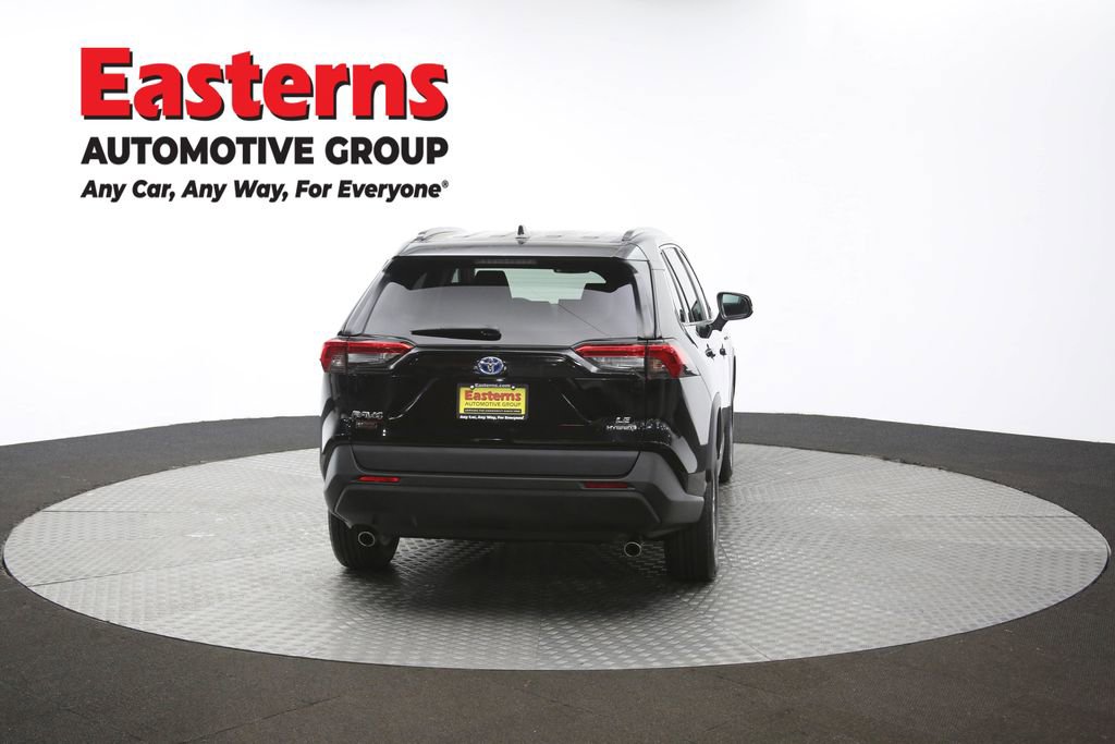 Used 2021 Toyota RAV4 LE image 36