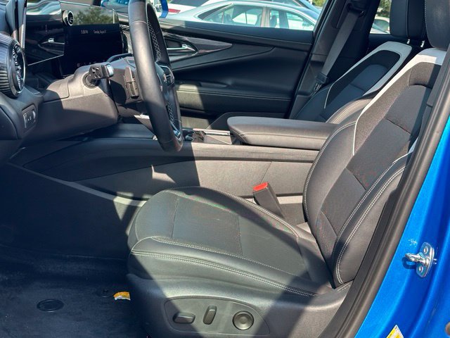 Used 2024 Chevrolet Blazer EV LT AWD/4WD image 17
