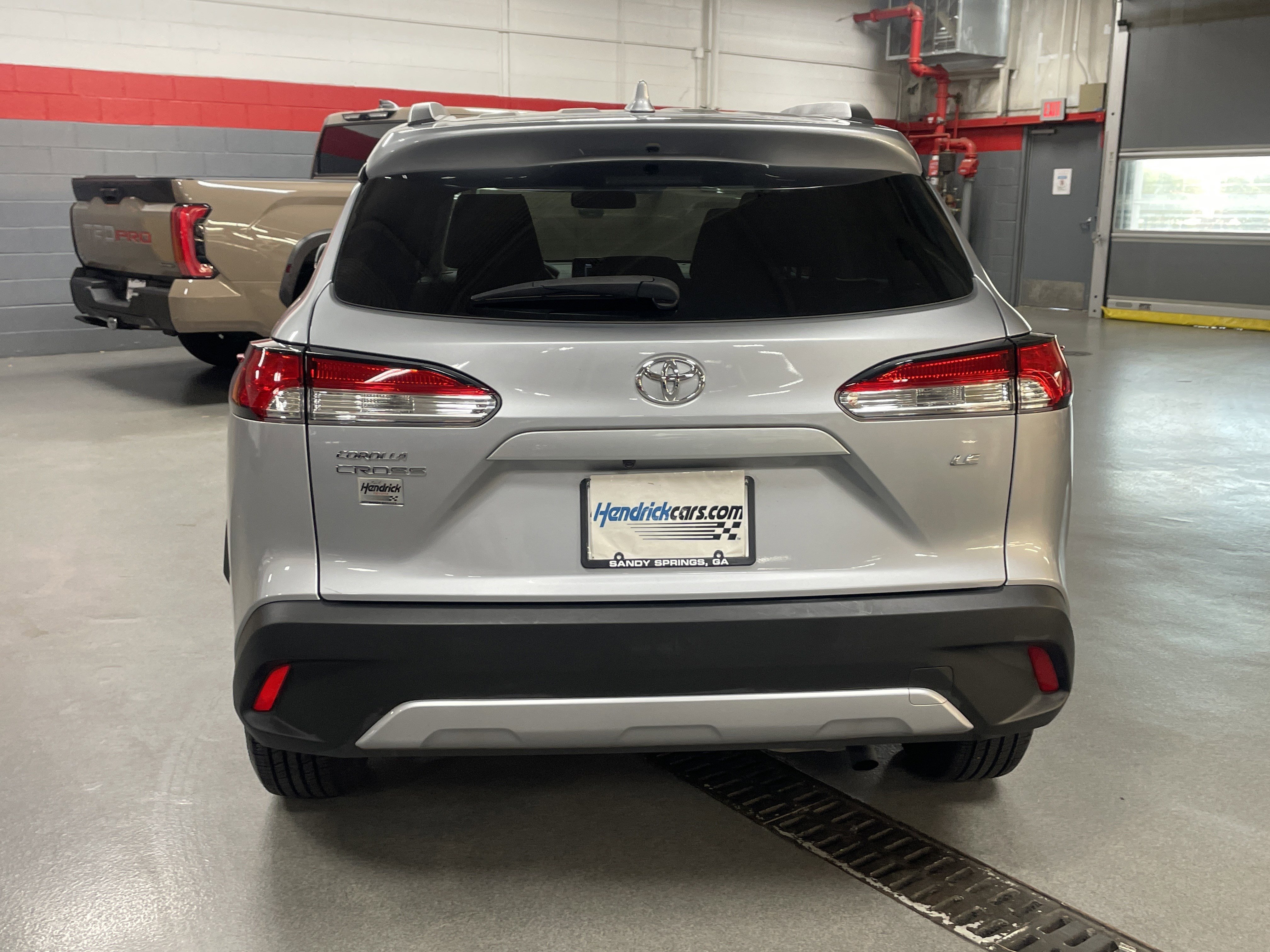 Certified 2022 Toyota Corolla Cross LE image 9