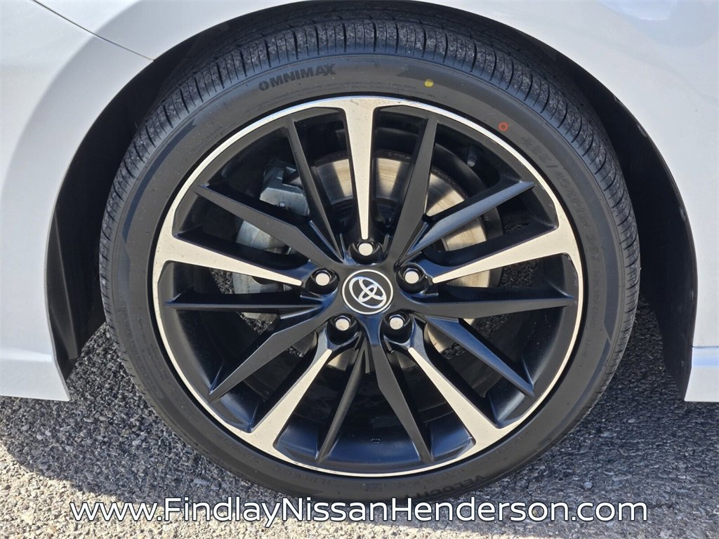 Used 2020 Toyota Camry XSE image 9