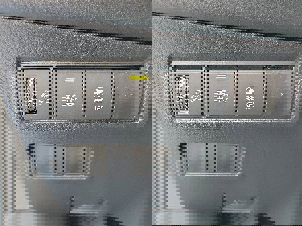 New 2026 Toyota Corolla Cross LE FWD image 28