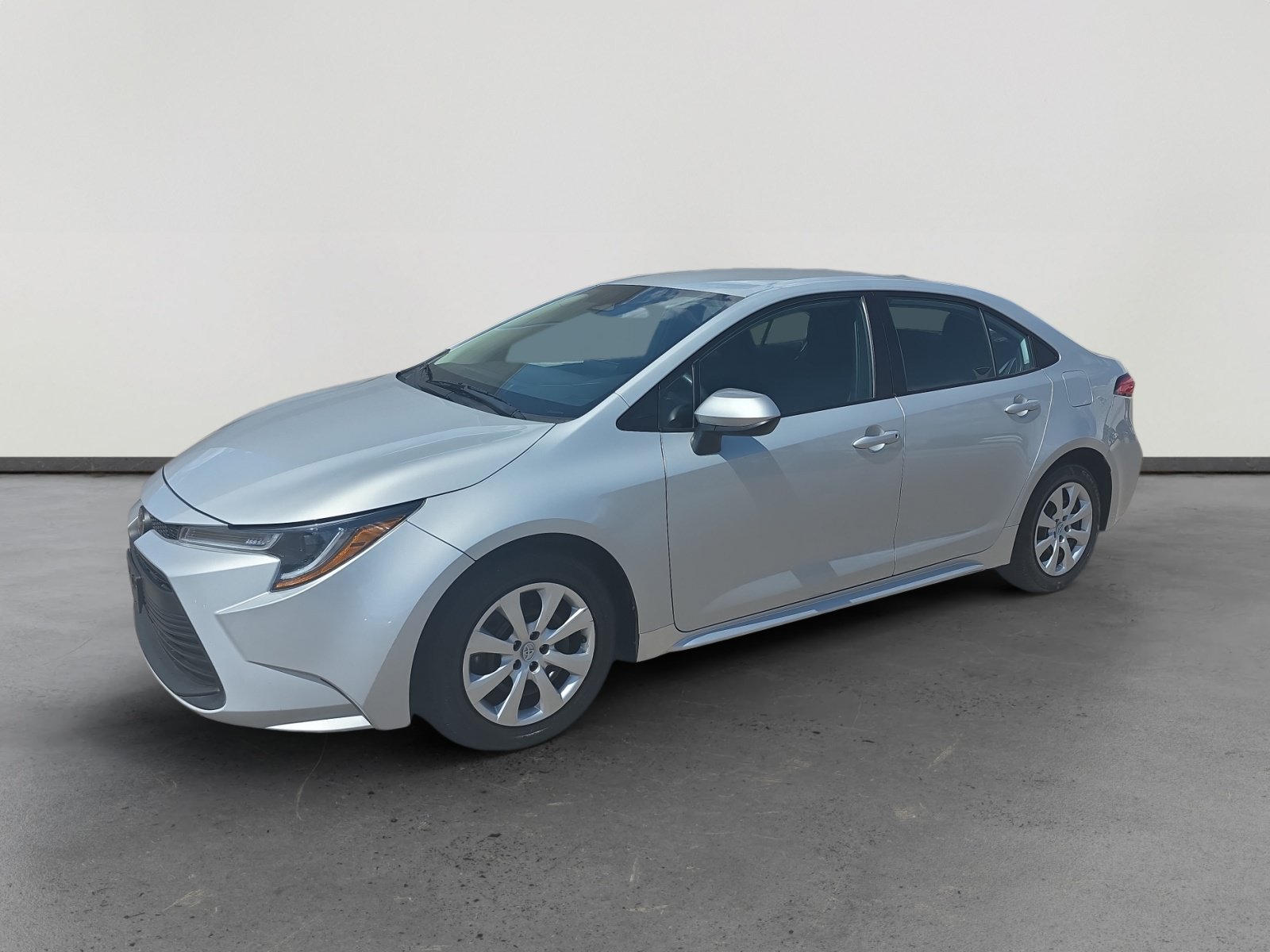 Used 2024 Toyota Corolla LE FWD image 1
