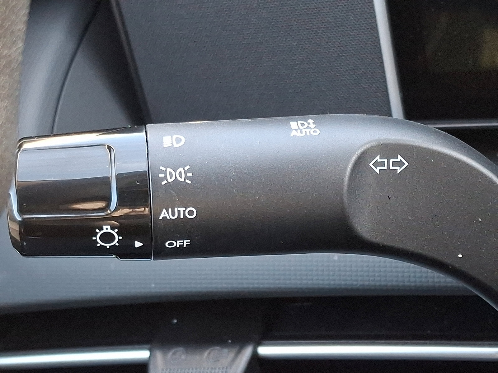 Certified 2025 Hyundai Tucson SE image 25