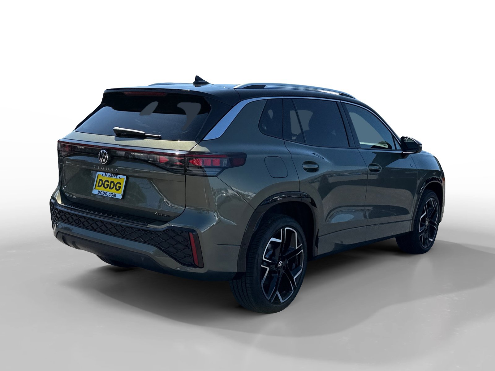 New 2026 Volkswagen Tiguan SEL R-Line AWD/4WD image 5