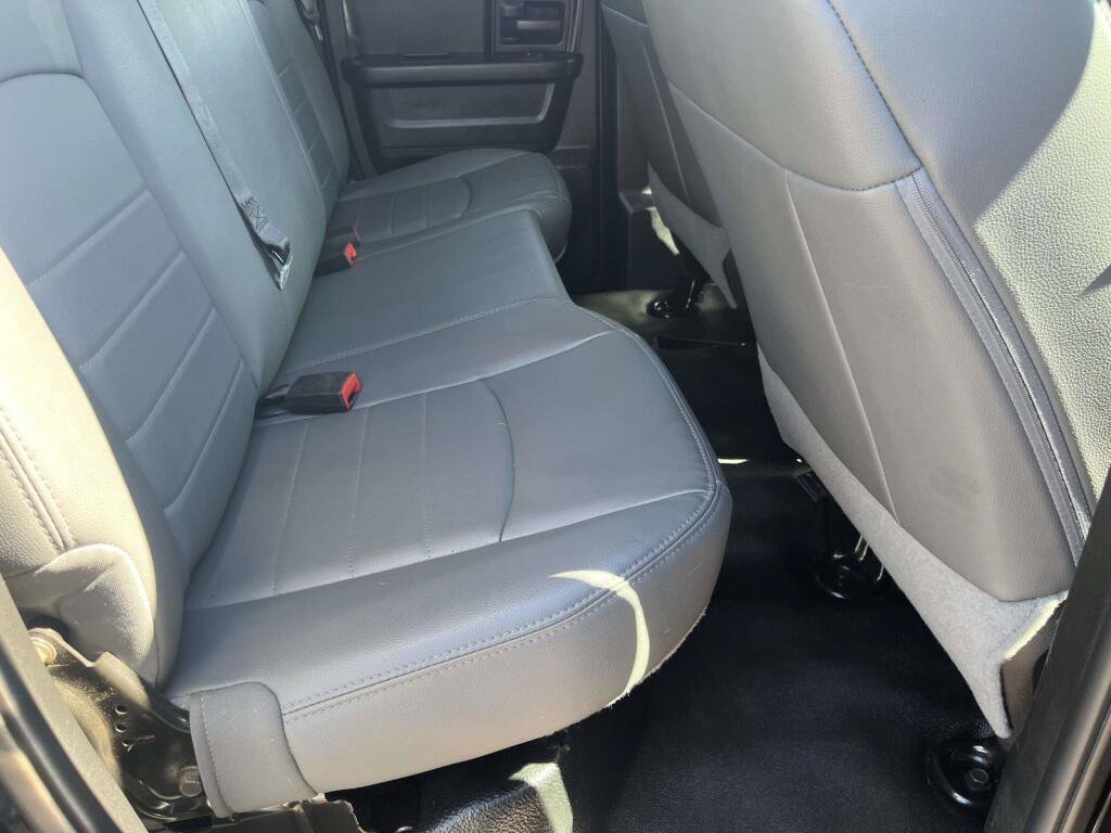 Used 2019 RAM 1500 Tradesman w/ Chrome Appearance Group RWD image 19