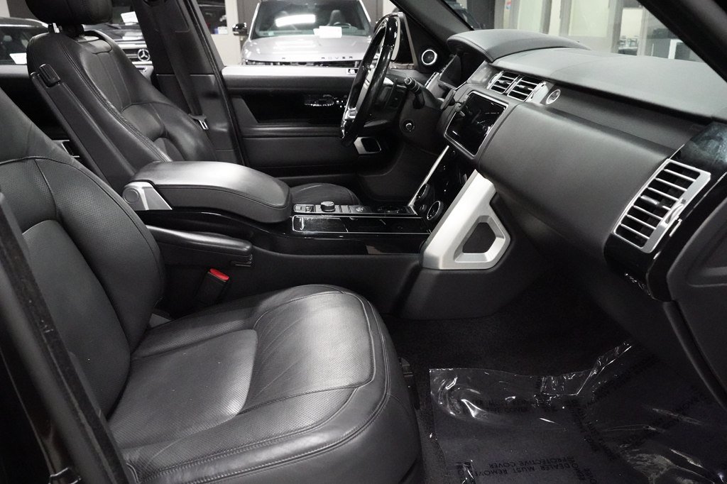 Used 2019 Land Rover Range Rover Supercharged AWD/4WD image 34