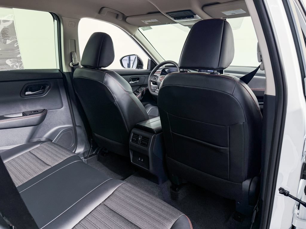 Certified 2026 Nissan Rogue SV AWD/4WD image 48