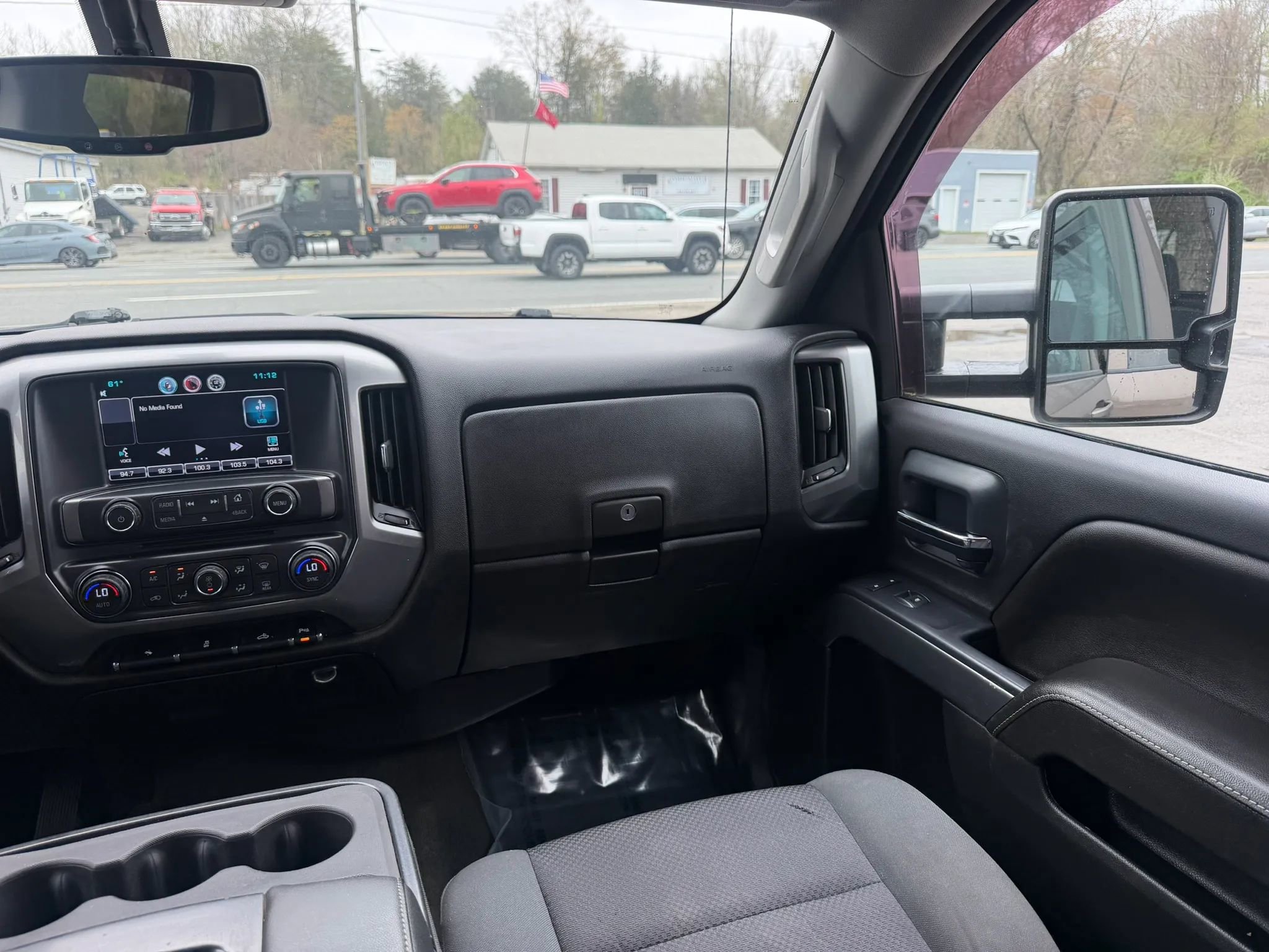 Used 2015 Chevrolet Silverado 1500 LT w/ LT Convenience Package image 27