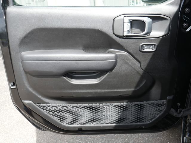 Used 2025 Jeep Wrangler Sport AWD/4WD image 10
