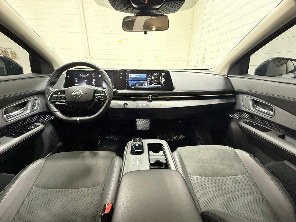 Used 2023 Nissan Ariya AWD image 33