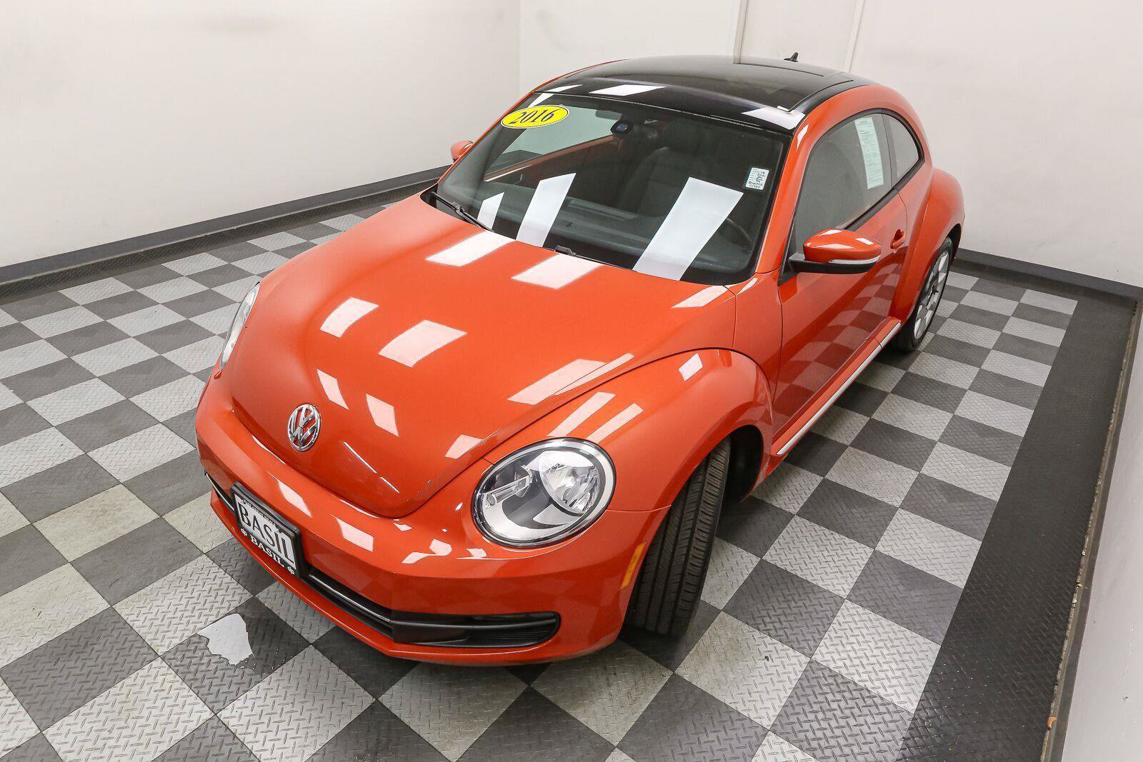 Used 2016 Volkswagen Beetle 1.8T FWD image 6