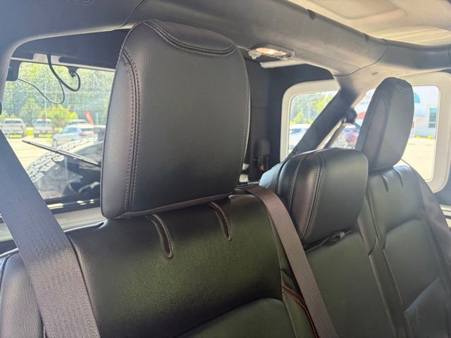 Used 2018 Jeep Wrangler Unlimited Rubicon AWD/4WD image 25