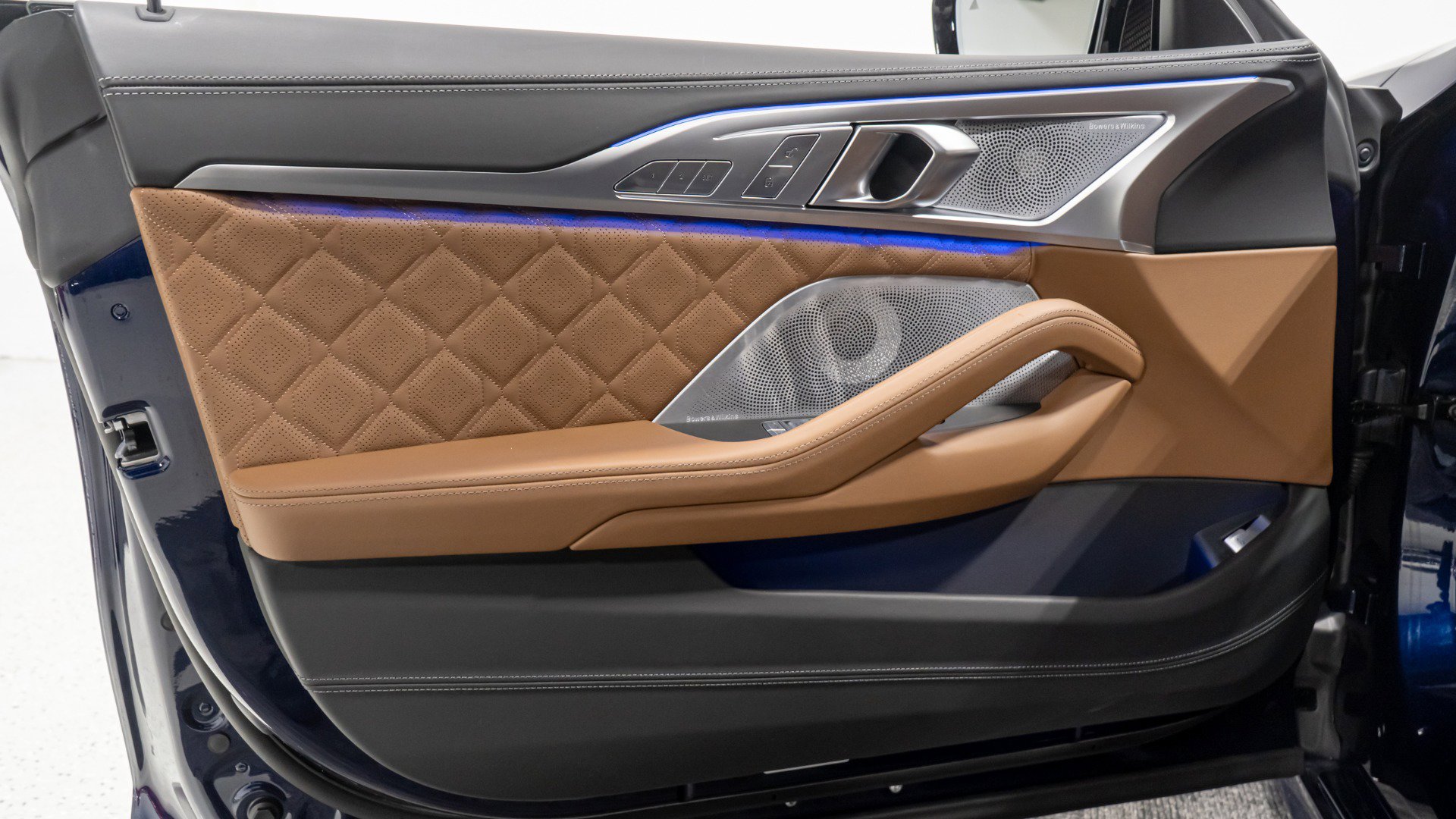 Used 2025 BMW M8 Competition w/ M Carbon Exterior Package image 33