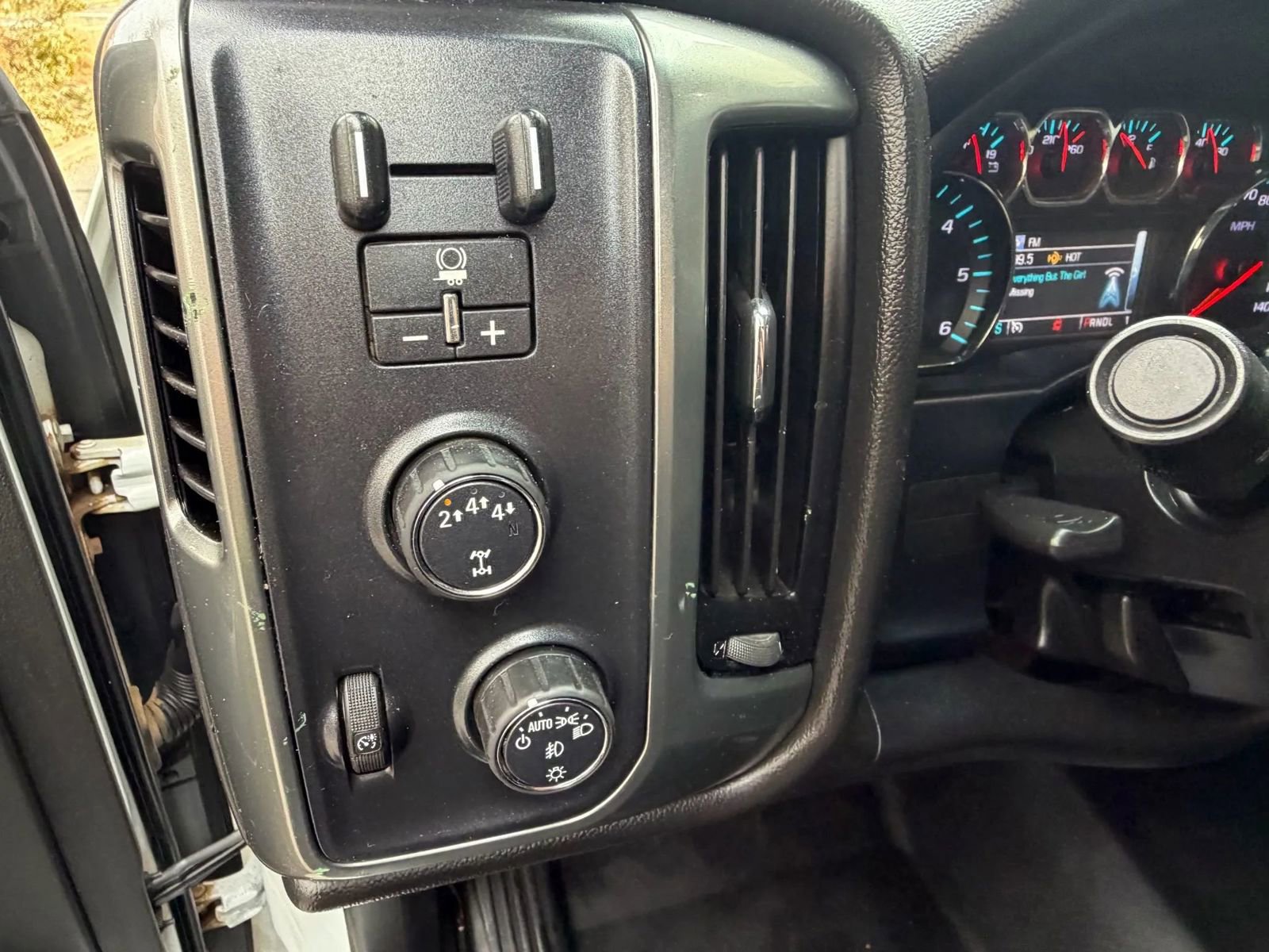 Used 2019 Chevrolet Silverado 3500 LT w/ LT Fleet Convenience Package image 14