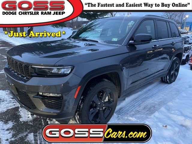 Used 2025 Jeep Grand Cherokee Limited w/ Black Appearance Package
