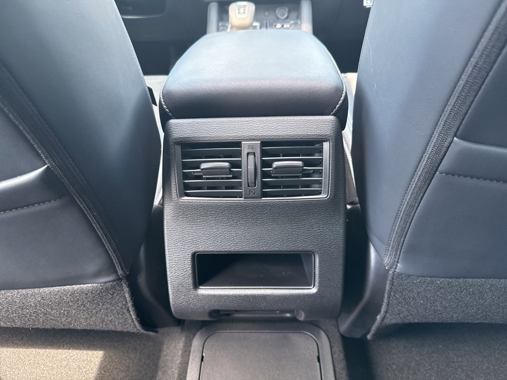 New 2025 Mitsubishi Outlander SE image 22