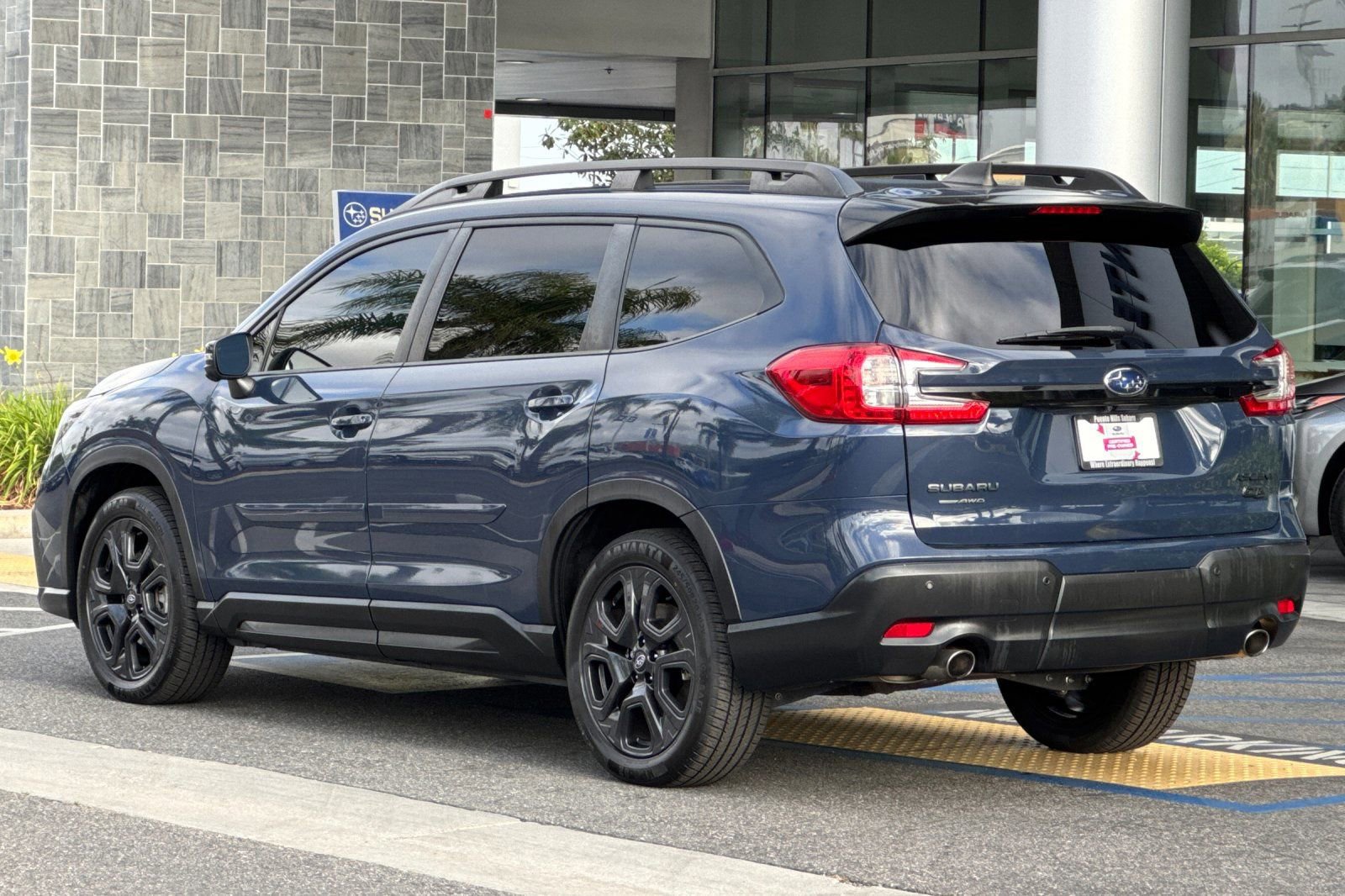 Certified 2023 Subaru Ascent Onyx Edition Limited AWD/4WD image 6