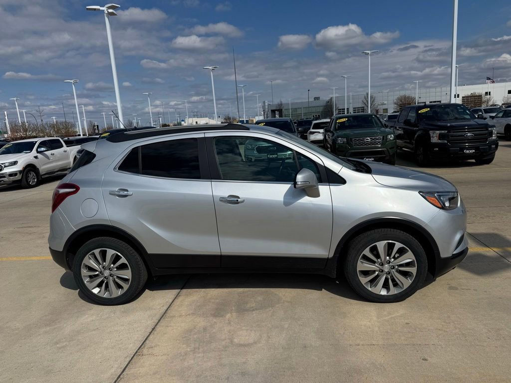 Used 2017 Buick Encore Preferred FWD image 2