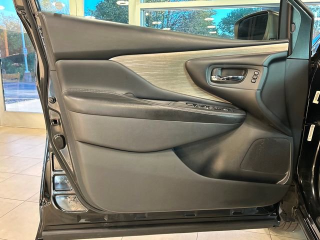 Used 2018 Nissan Murano SL w/ Moonroof Package image 18