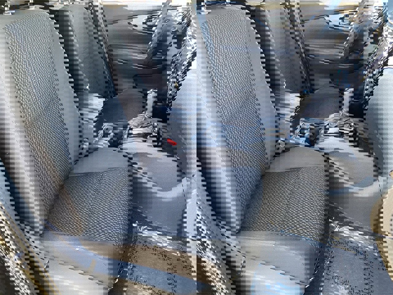 Used 2021 Nissan Rogue Sport S image 11