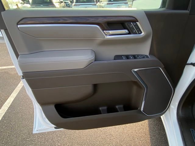 Used 2025 GMC Sierra 1500 SLT image 11