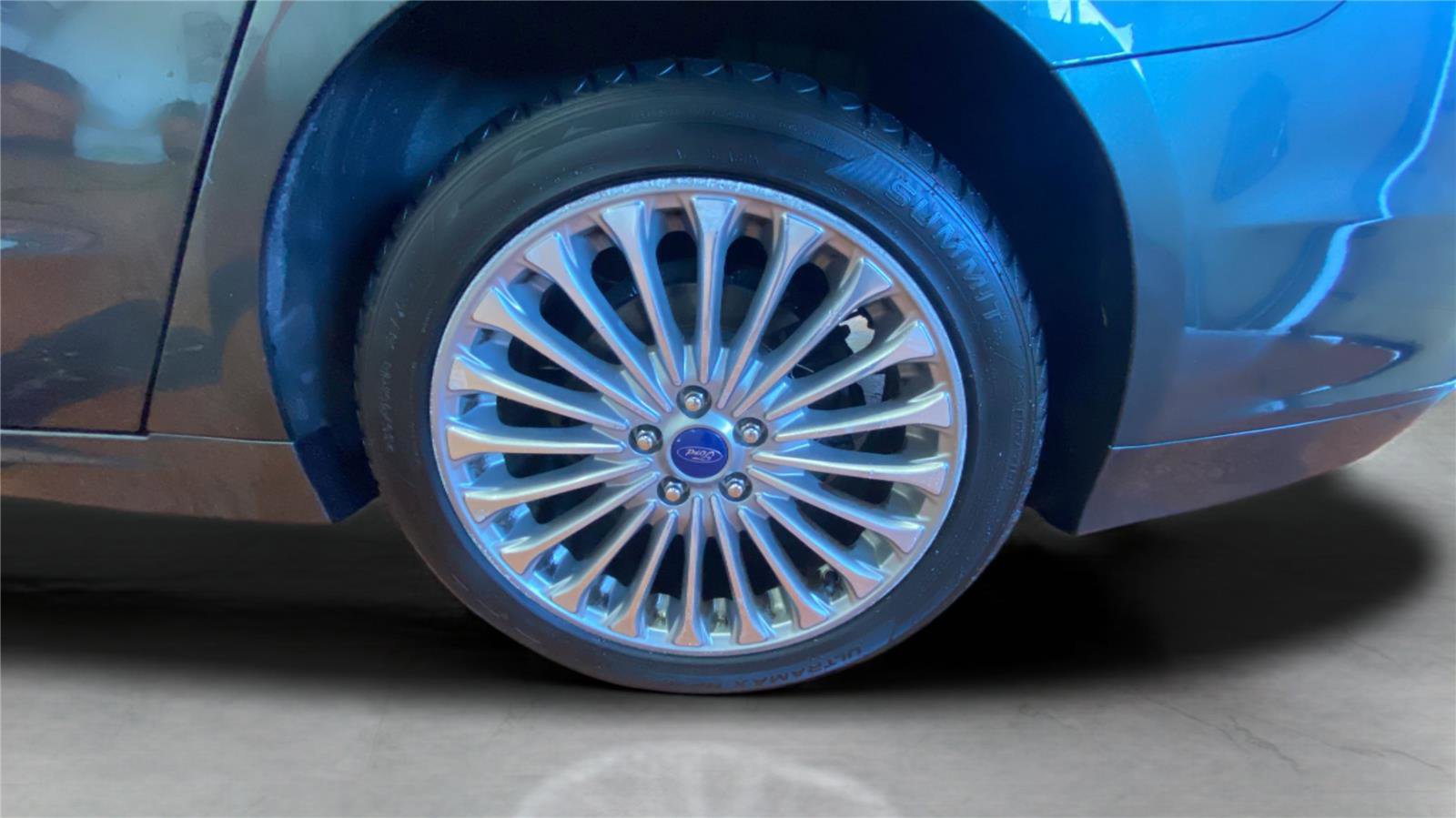 Used 2016 Ford Fusion SE w/ Equipment Group 202A image 22