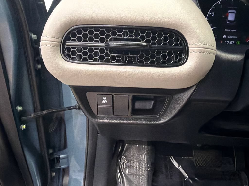 Used 2023 Honda HR-V LX image 30