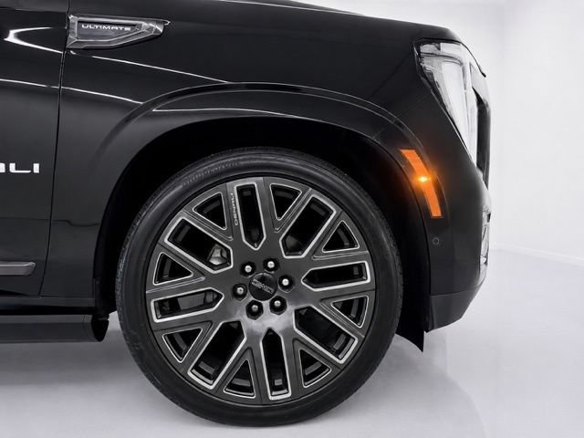 Used 2025 GMC Yukon XL Denali Ultimate AWD/4WD image 10