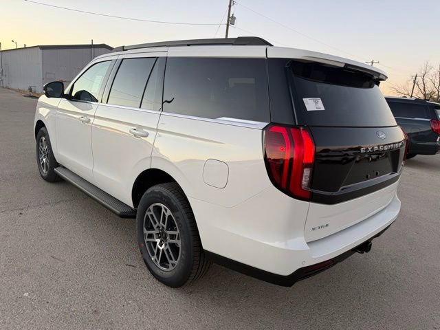 New 2025 Ford Expedition Active image 6