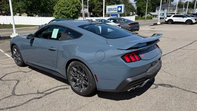 New 2026 Ford Mustang GT Premium w/ GT Performance Package RWD image 5
