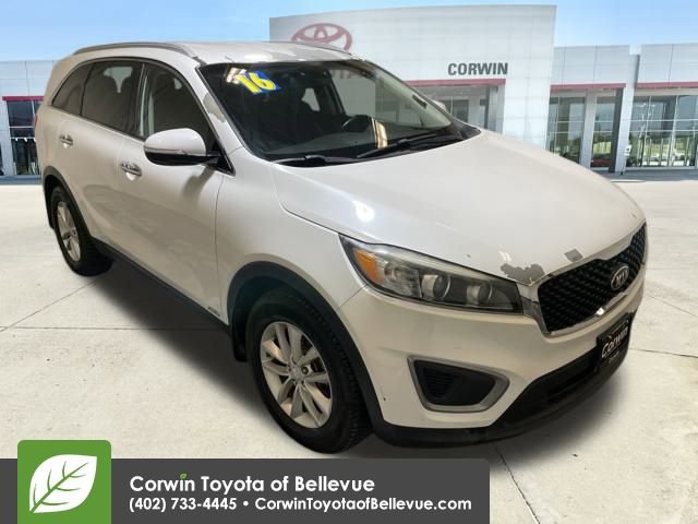Used 2016 Kia Sorento LX w/ LX Convenience Package