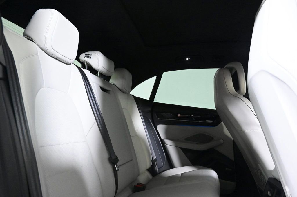 Certified 2025 Porsche Macan 4S Electric image 19