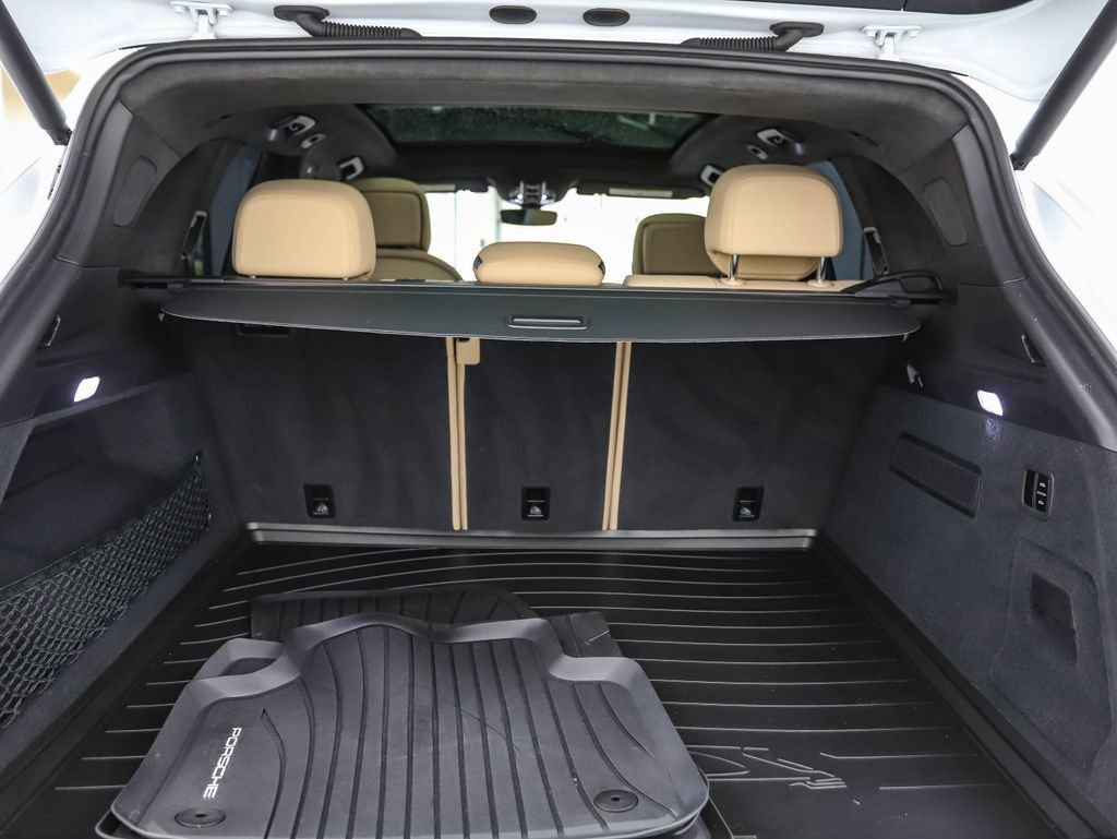Used 2022 Porsche Cayenne GTS image 23