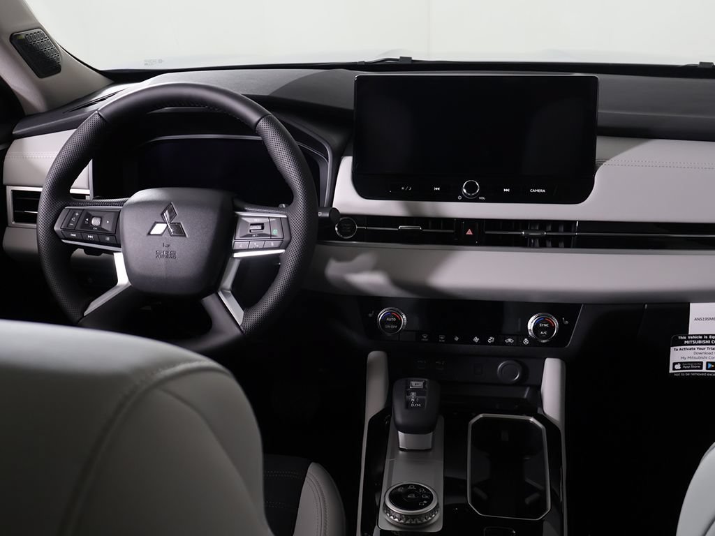 New 2026 Mitsubishi Outlander SE FWD image 37