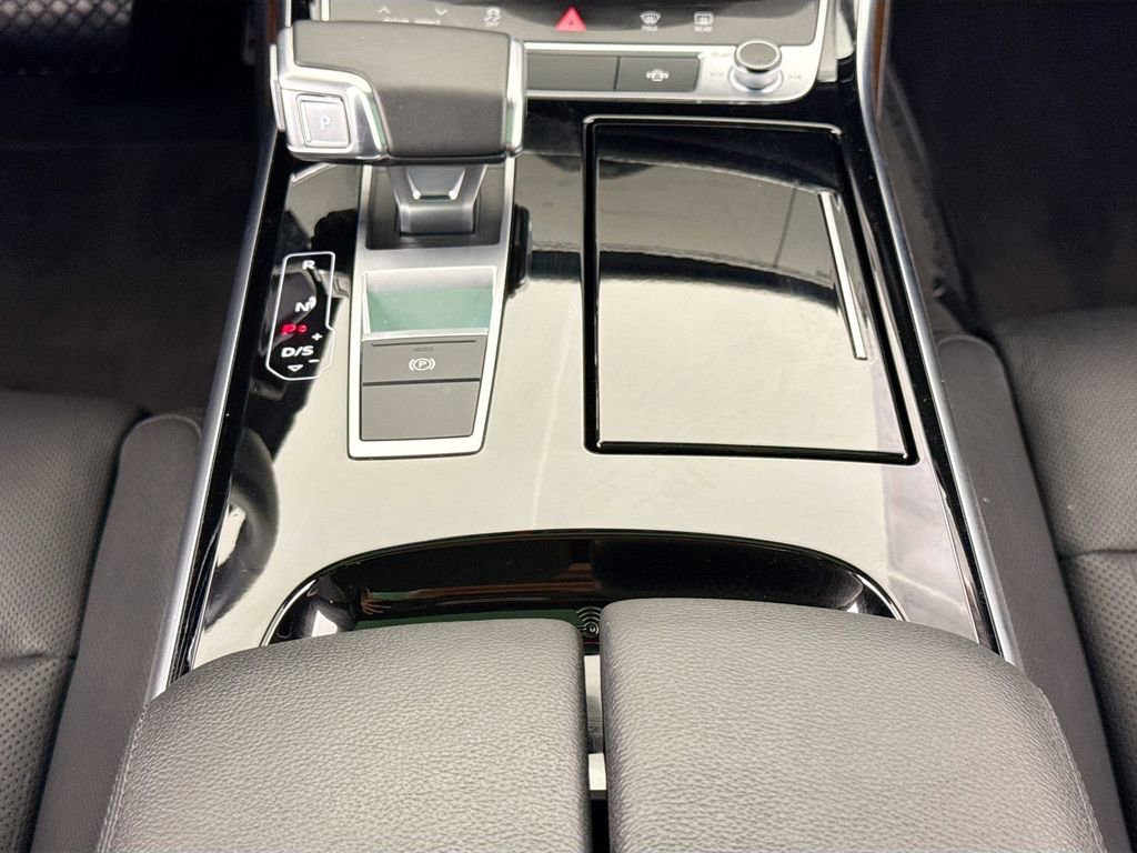 Used 2021 Audi A8 L 3.0T image 12