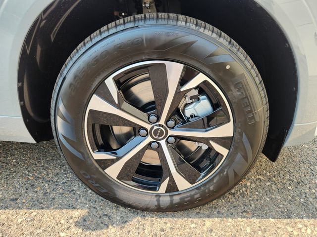 New 2026 Volvo XC60 T8 Core w/ Climate Package AWD/4WD image 18